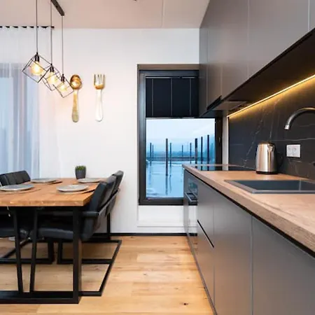 펜션 High-rise Luxury